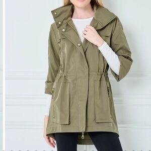 Anorak Waterproof Rain Jacket size M